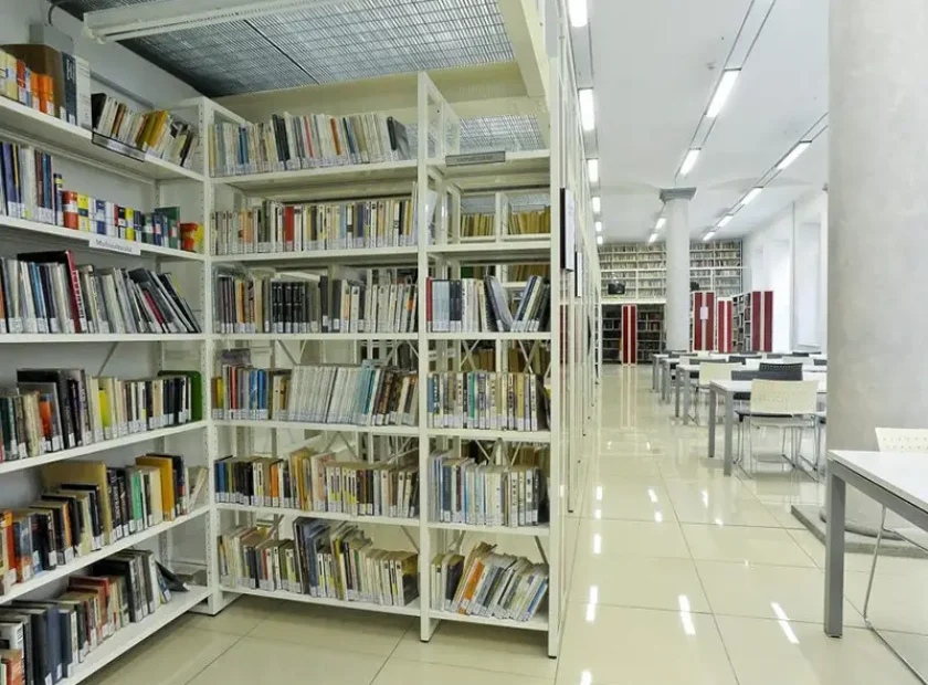 Biblioteca-Giorgio-Falletti.webp