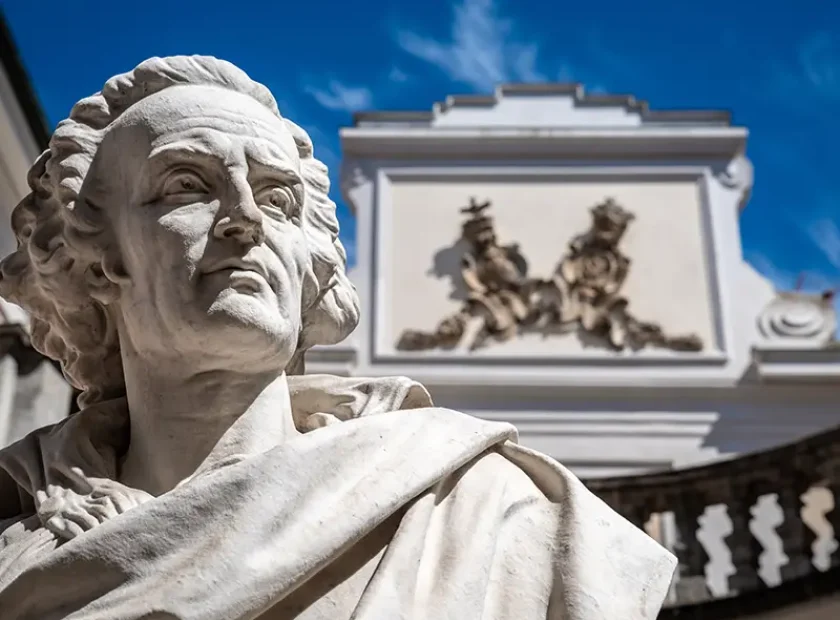 Busto-Vittorio-Alfieri.webp
