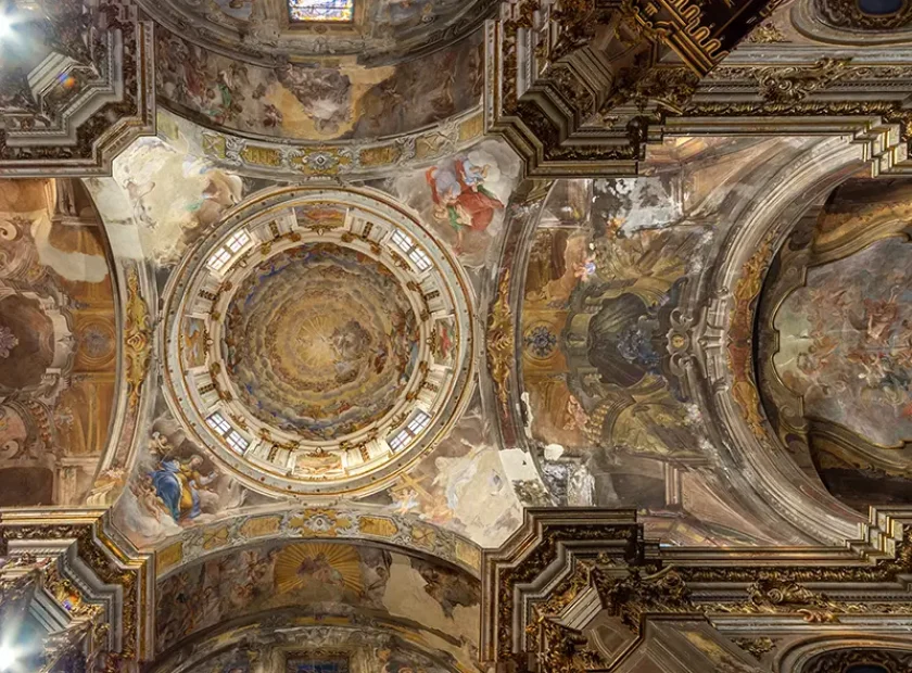 Dettagli-Affresci-Chiesa-di-San-Martino.webp