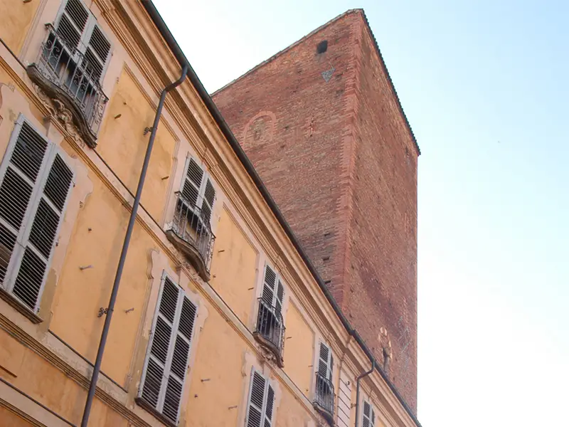 The medieval Torre Ponte di Lombriasco (Ponte di Lombriasco Tower) is inserted in the baroque Palazzo Gazzelli di Rossana di Rossana